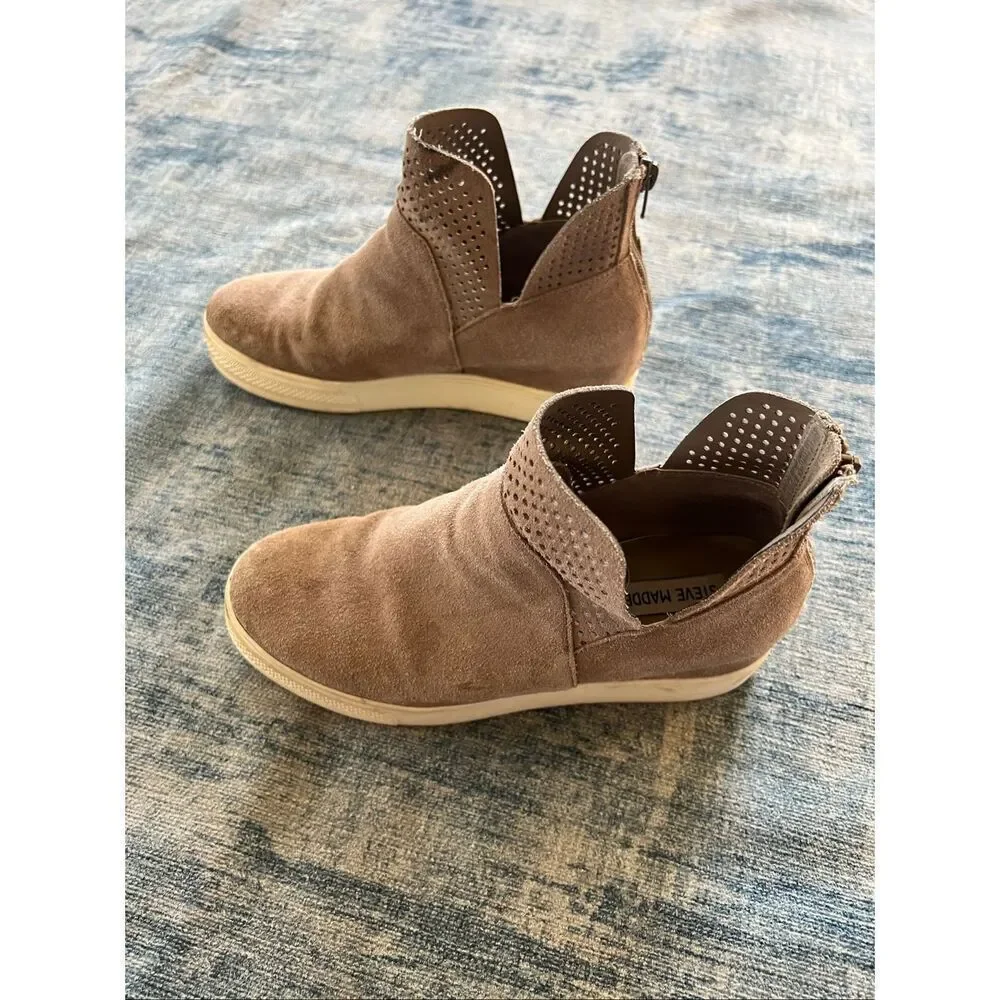 Steve Madden Beige Winni Suede Wedge Sneakers Size 8